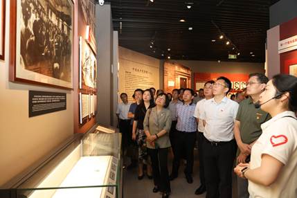 说明: //zzb.hswzcn.net/__local/6/BD/3E/186ED0FD6D6DCA23770820E1919_52C55842_4F3E4.jpeg
